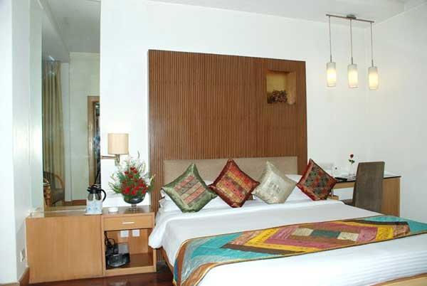 Dolphinn Дели Экстерьер фото